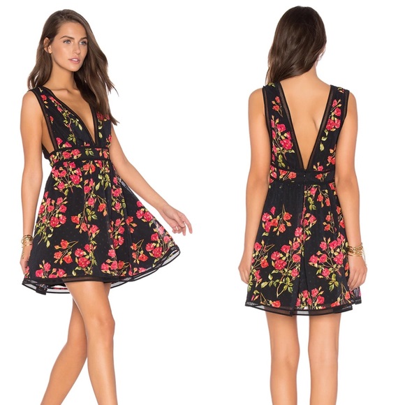 NBD Dresses & Skirts - Revolve NBD Isaac Dress in Red Floral Print